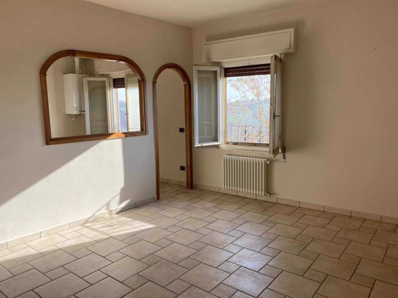 Appartamento in Vendita ad Ziano Piacentino - 79000 Euro