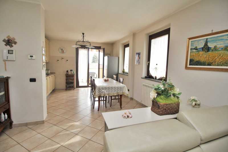 Appartamento in Vendita ad San Giorgio su Legnano - 219000 Euro