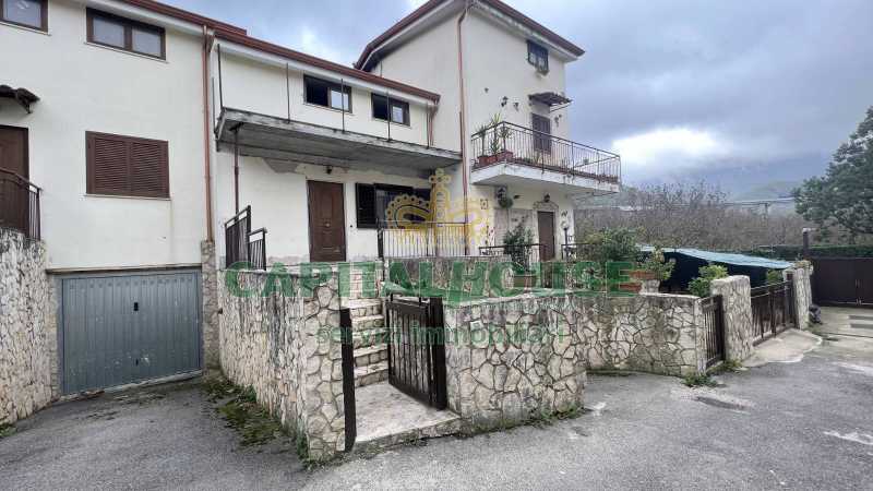 Villa a Schiera in Vendita ad Mugnano del Cardinale - 115000 Euro
