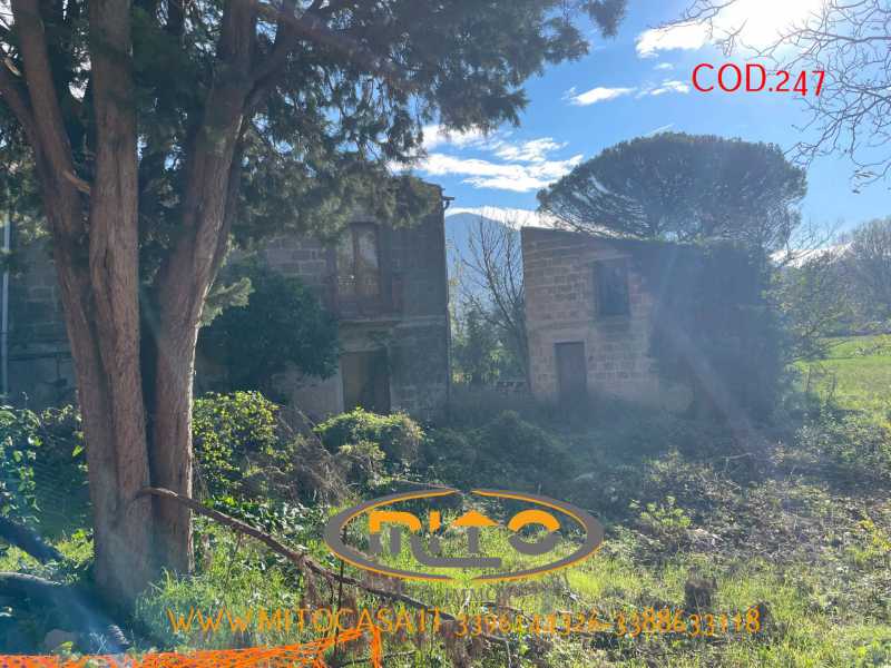 Rustico-Casale-Corte in Vendita ad Telese Terme - 165000 Euro