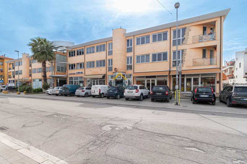 Ufficio in Vendita ad San Benedetto del Tronto - 148000 Euro