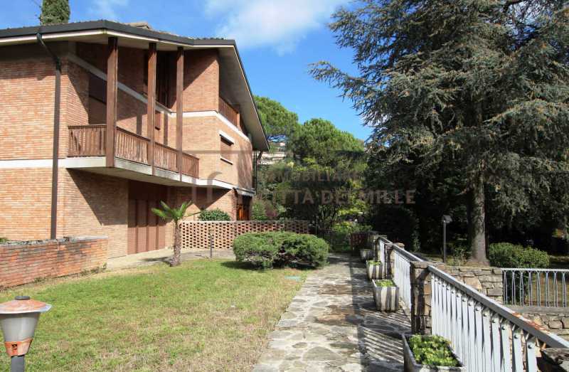 Villa in Vendita ad Bergamo - 1050000 Euro