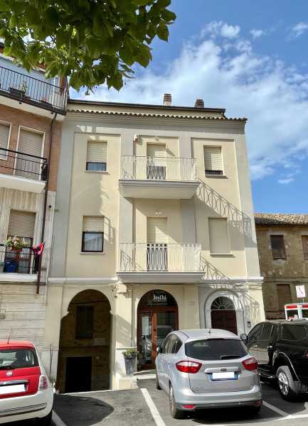 Casa Indipendente in Vendita ad Acquaviva Picena - 390000 Euro