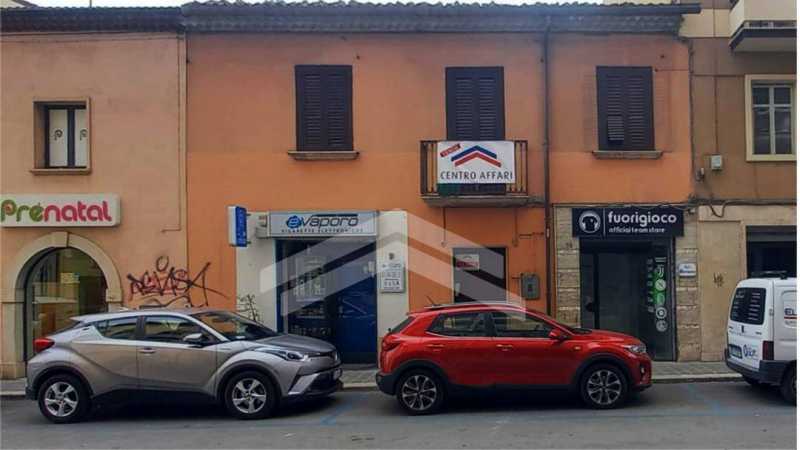 Edificio-Stabile-Palazzo in Vendita ad Campobasso - 329000 Euro