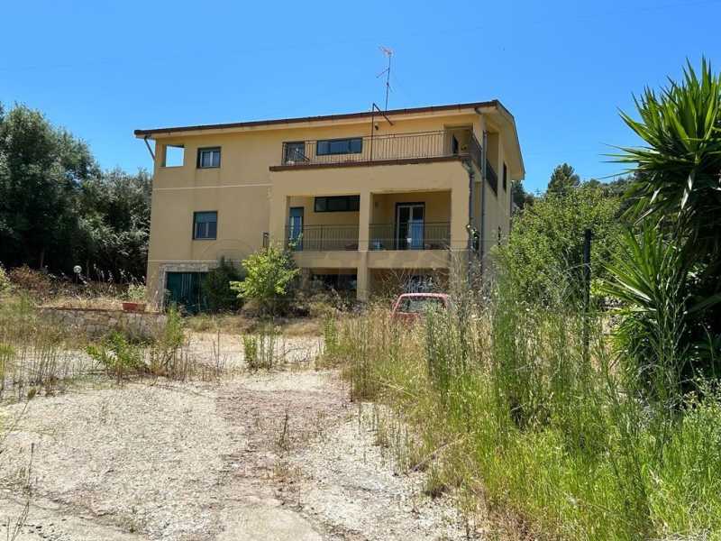 Villa in Vendita ad Caltanissetta - 230000 Euro