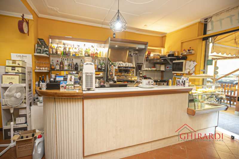 Bar in Vendita ad Genova - 92000 Euro