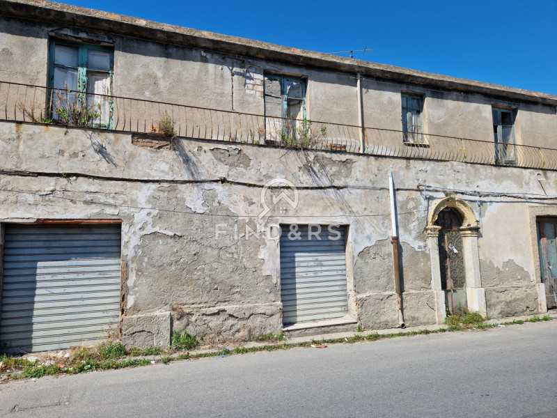 Casa Indipendente in Vendita ad Reggio di Calabria - 55000 Euro