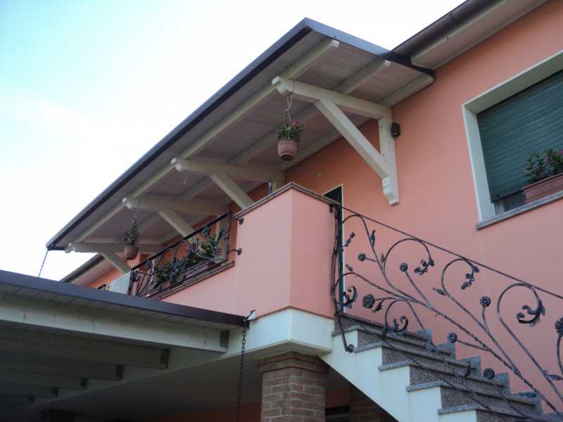Villa Bifamiliare in Vendita ad Lagosanto - 225000 Euro