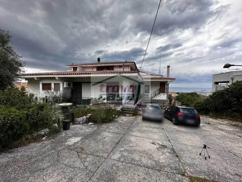 Villa in Vendita ad Siracusa - 270000 Euro