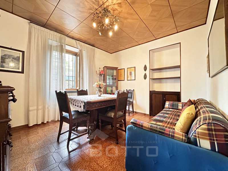 Appartamento in Vendita ad Borgosesia - 53000 Euro