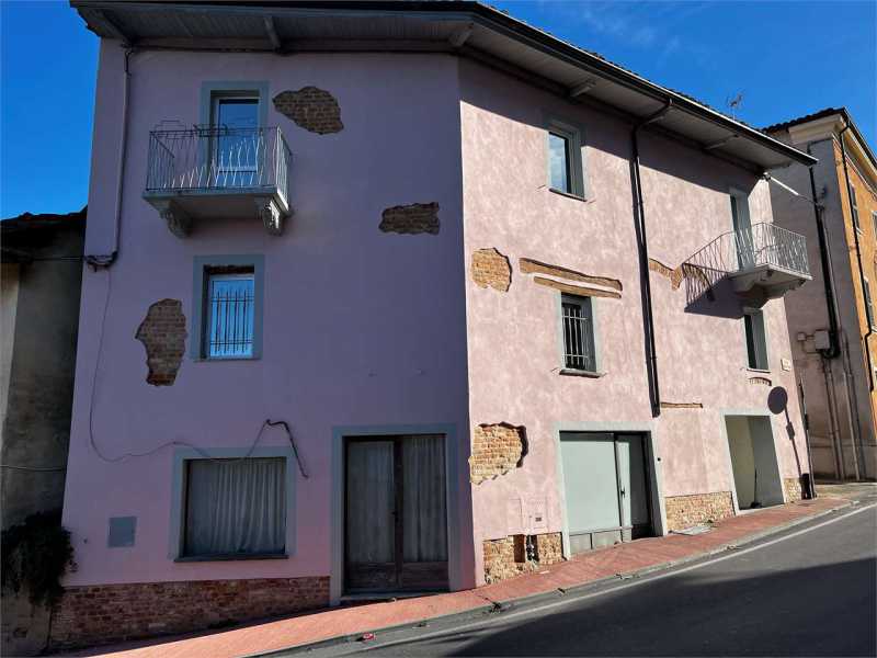 casa indipendente in Vendita ad Montechiaro D`asti - 65000 Euro