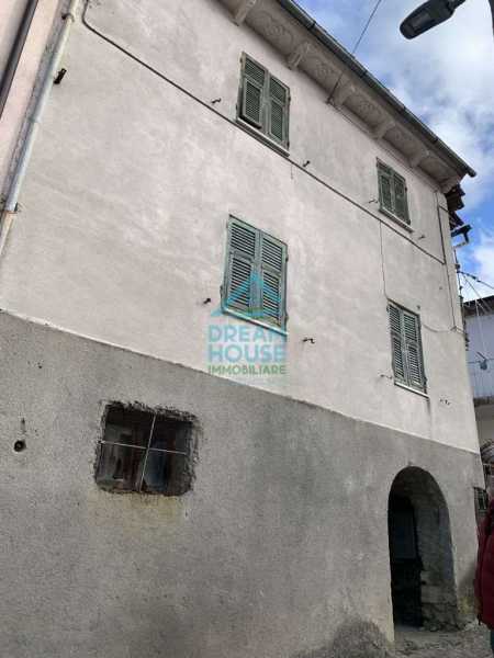 stanze in Vendita ad Cabella Ligure - 19500 Euro
