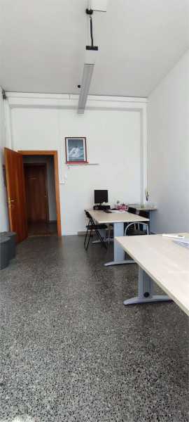 ufficio in Affitto ad Livorno - 220 Euro