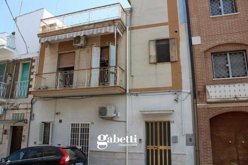 Appartamento in Vendita ad Canosa di Puglia - 75000 Euro