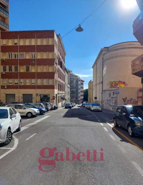 Negozio in Affitto ad Cagliari - 550 Euro
