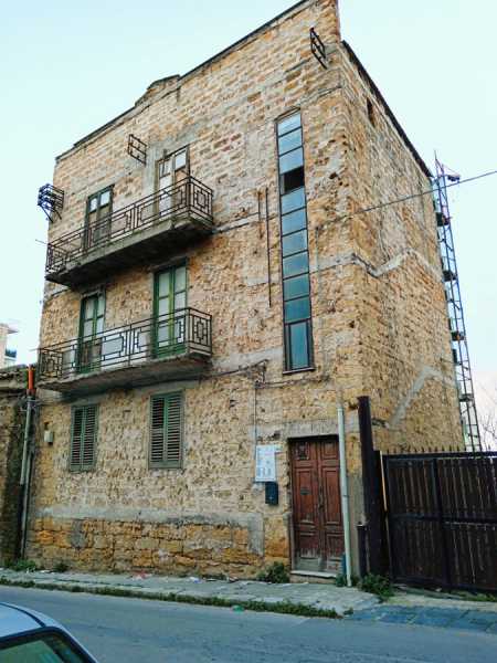 Edificio-Stabile-Palazzo in Vendita ad Agrigento - 120000 Euro