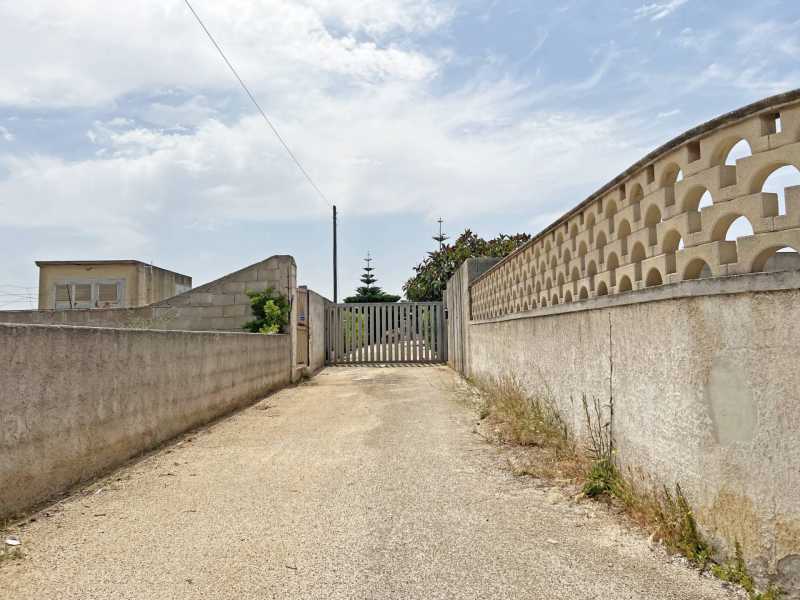 Villa in Vendita ad Brindisi - 124000 Euro