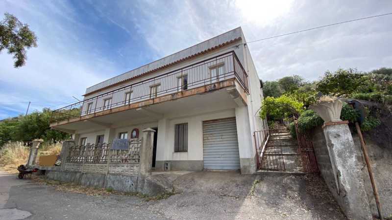 Casa Indipendente in Vendita ad Gioiosa Marea - 80000 Euro