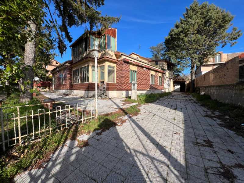 Villa Singola in Vendita ad Ariano Irpino - 280000 Euro