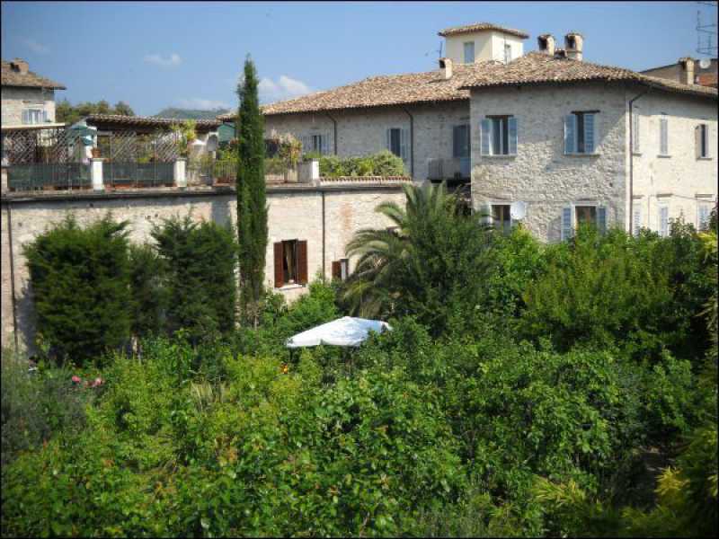 Casa Indipendente in Affitto ad Ascoli Piceno - 1000 Euro