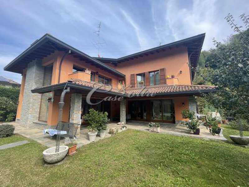 Villa Singola in Vendita ad Carimate - 1200000 Euro