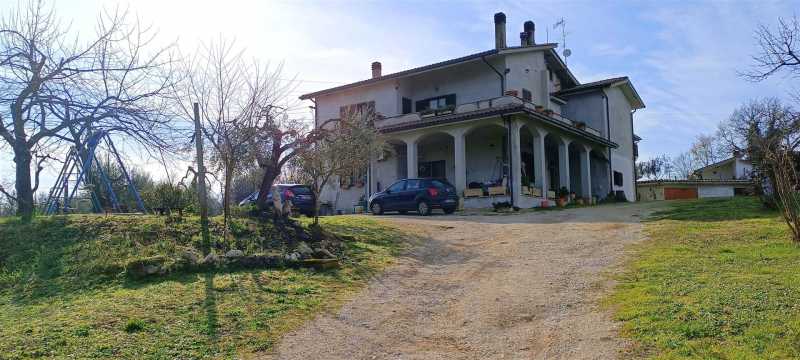 Villa Singola in Vendita ad Tarano - 260000 Euro