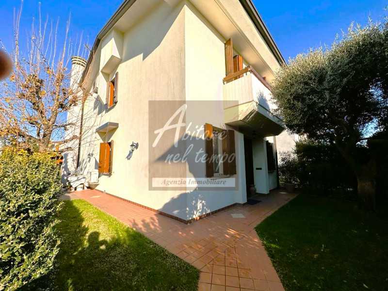 Villa a Schiera in Vendita ad San Giorgio in Bosco - 207000 Euro