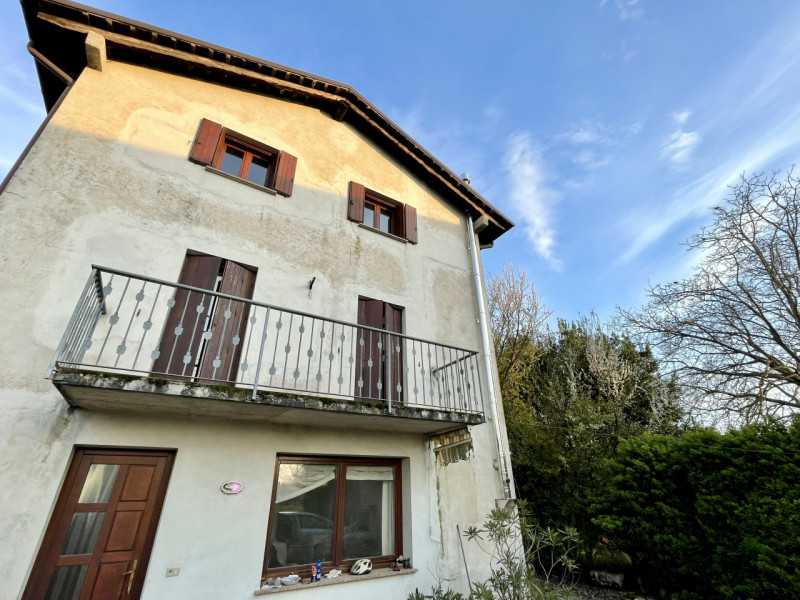 Casa Indipendente in Vendita ad Rivignano Teor - 90000 Euro