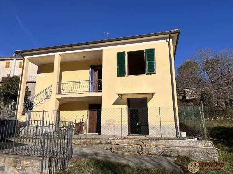 Villa in Vendita ad Filattiera - 95000 Euro