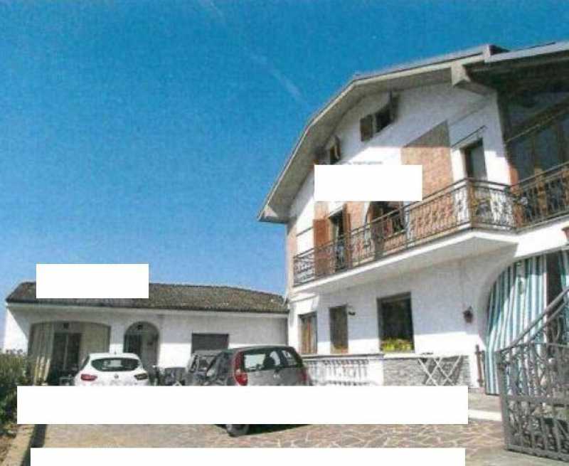 Casa Trifamiliare in Vendita ad Asti - 150000 Euro