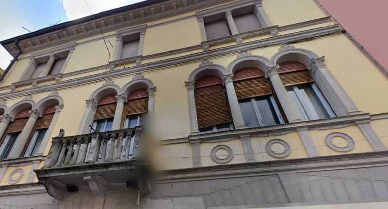 edificio-stabile-palazzo in Vendita ad Pordenone - 664500 Euro