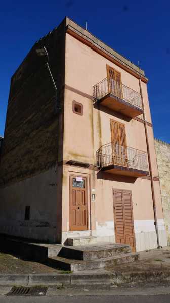 Casa Indipendente in Vendita ad Castelvetrano - 30000 Euro