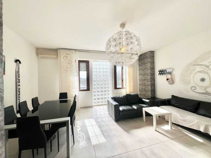 Casa Bifamiliare in Vendita ad la Spezia - 280000 Euro