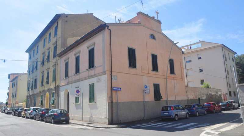 Rustico-Casale-Corte in Vendita ad Livorno - 580000 Euro