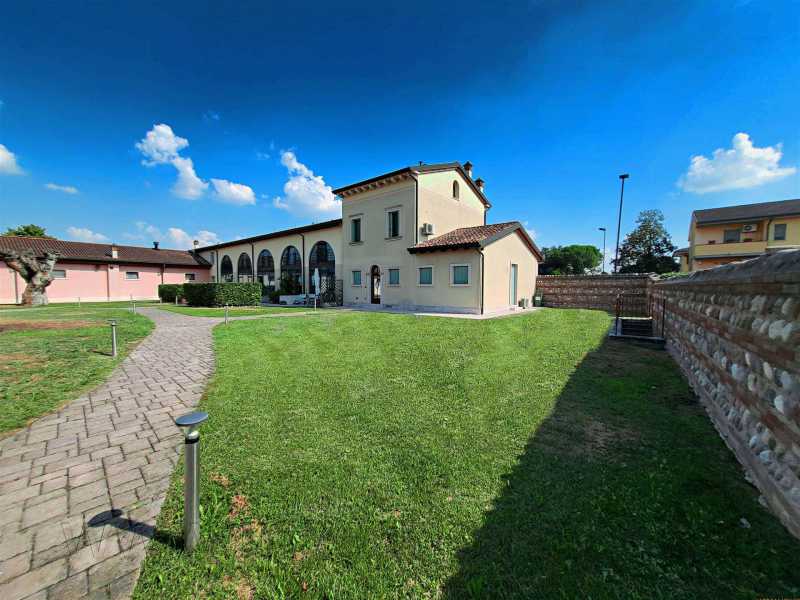 Villa a Schiera in Vendita ad Vigasio - 445000 Euro