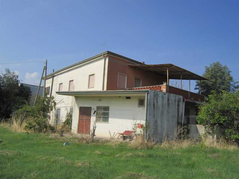 Casa Indipendente in Vendita ad Corigliano-rossano - 290000 Euro