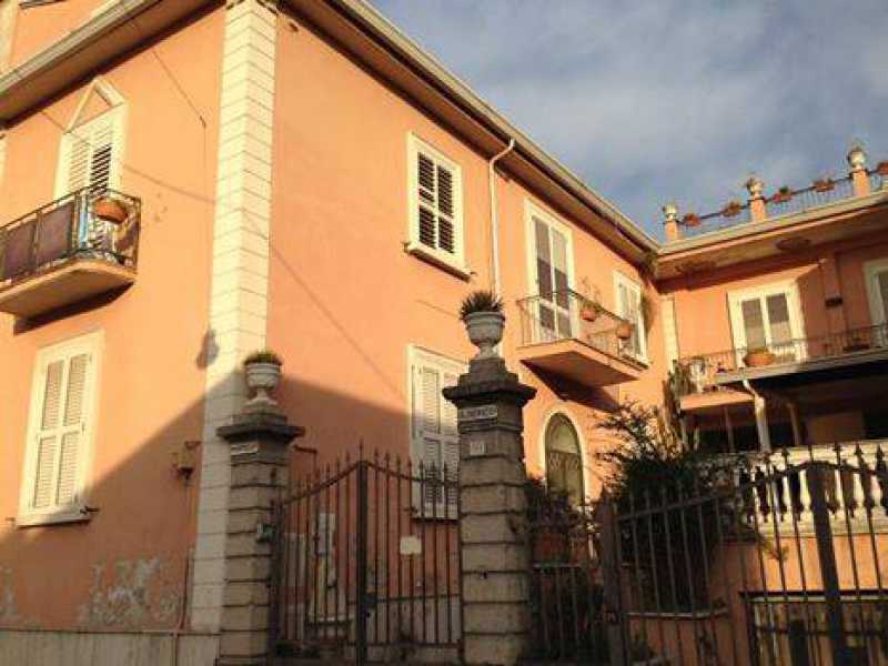 Villa Singola in Vendita ad Caserta - 285000 Euro