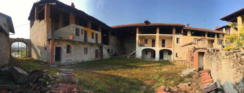 Rustico-Casale-Corte in Vendita ad Giaveno - 70000 Euro