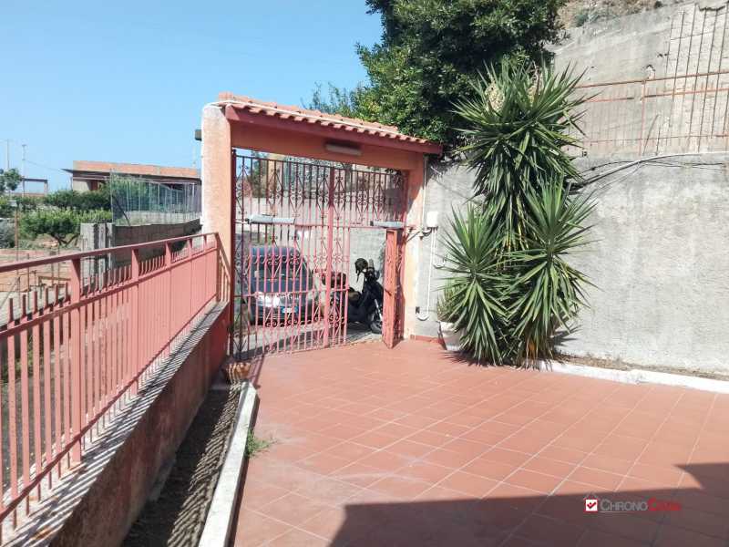 Villa in Vendita ad Messina - 135000 Euro