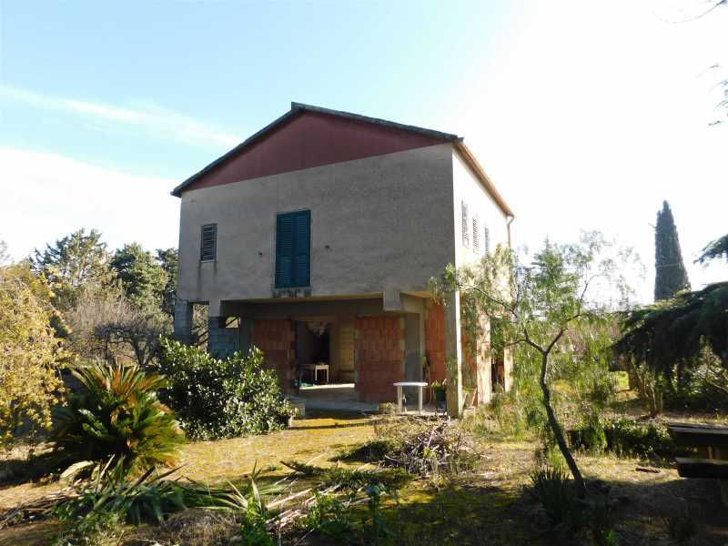 Villa Singola in Vendita ad Caltanissetta - 75000 Euro