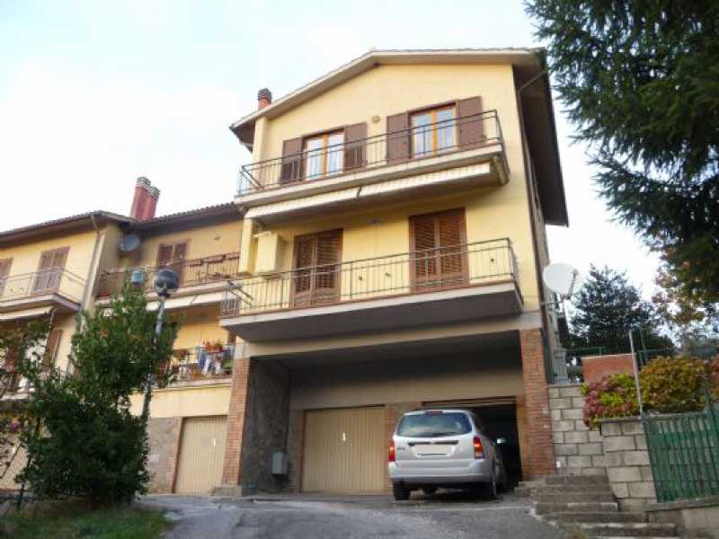 Appartamento in Vendita ad Castel del Piano - 118000 Euro