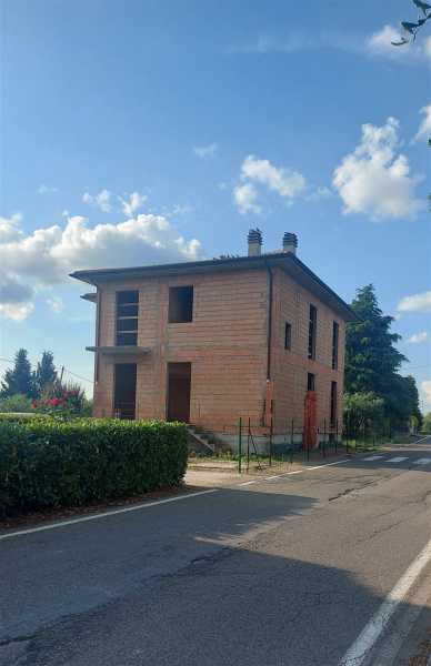 Casa Bifamiliare in Vendita ad Castiglion Fiorentino - 135000 Euro