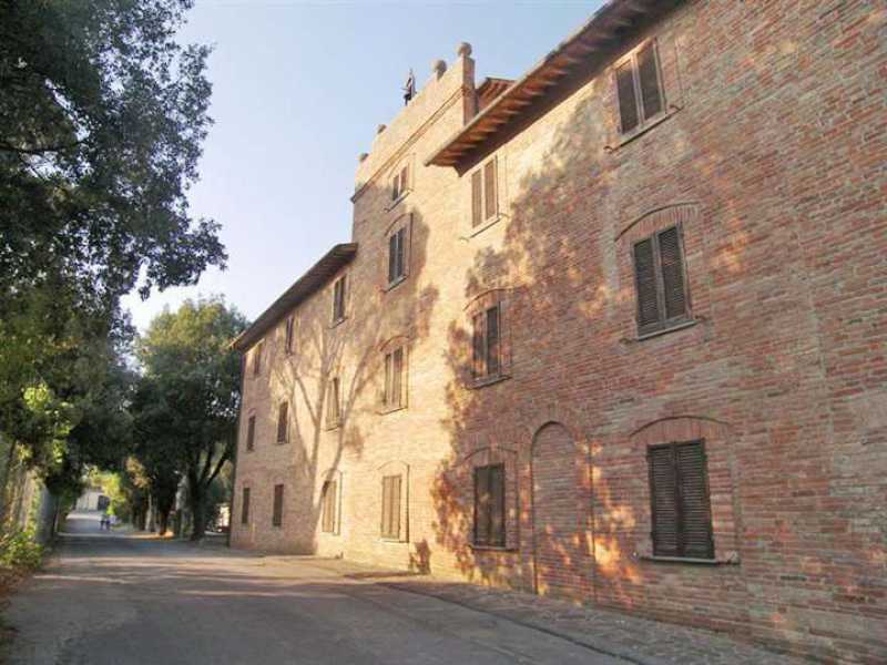 Villa Singola in Vendita ad Castiglione del Lago