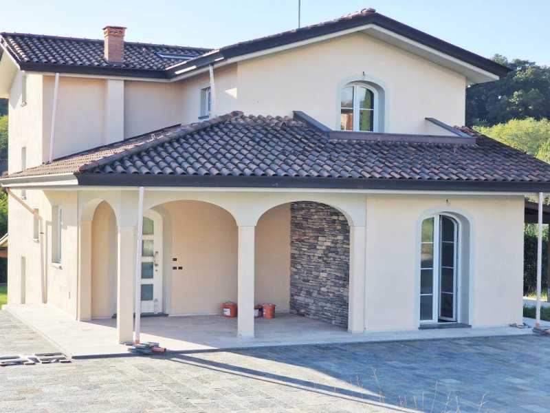 Villa Singola in Vendita ad Capannori - 990000 Euro