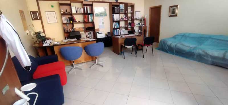 Ufficio in Affitto ad Pontecagnano Faiano - 400 Euro