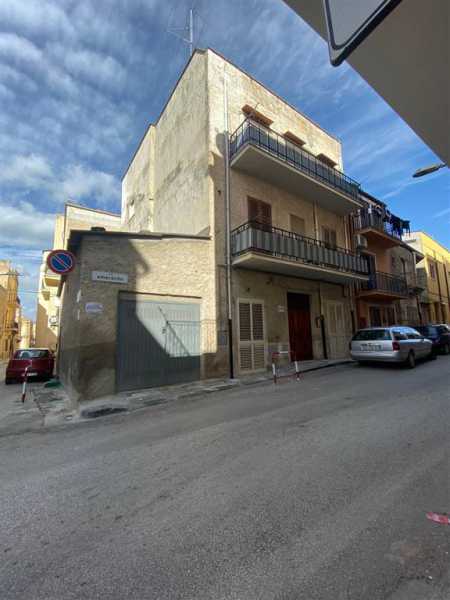 Edificio-Stabile-Palazzo in Vendita ad Ribera - 89000 Euro