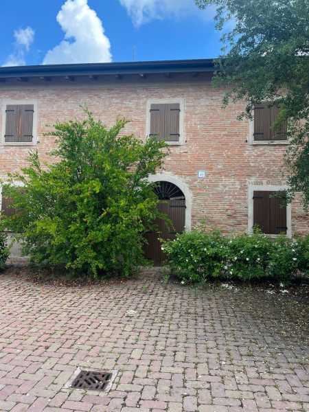 Casa Semi indipendente in Vendita ad San Prospero - 130000 Euro