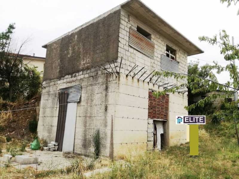 Terreno edificabile in Vendita ad Tufo - 23000 Euro
