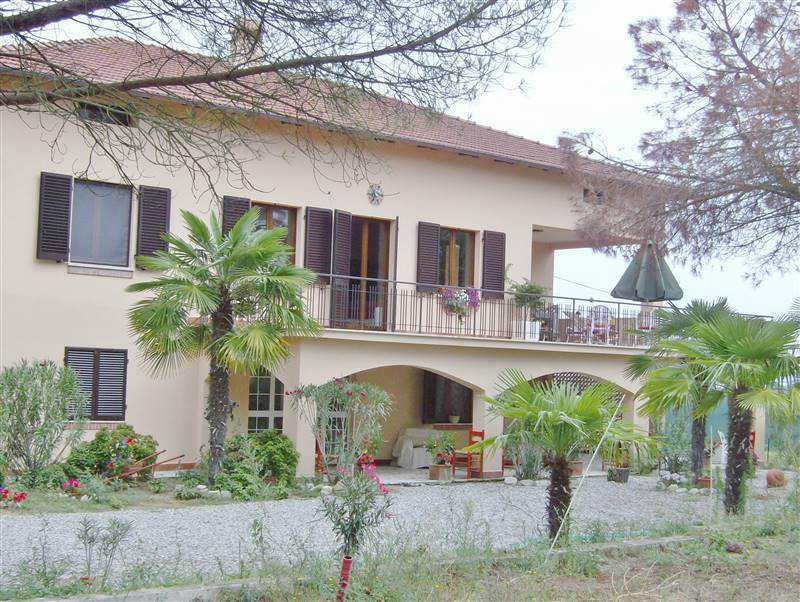 Villa Singola in Vendita ad Castiglione del Lago - 500000 Euro