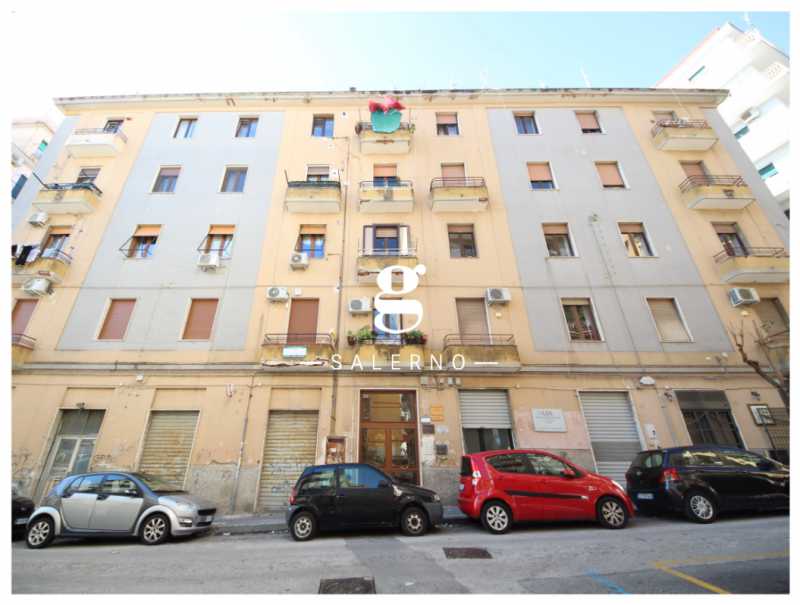 Appartamento in Vendita ad Salerno - 165000 Euro